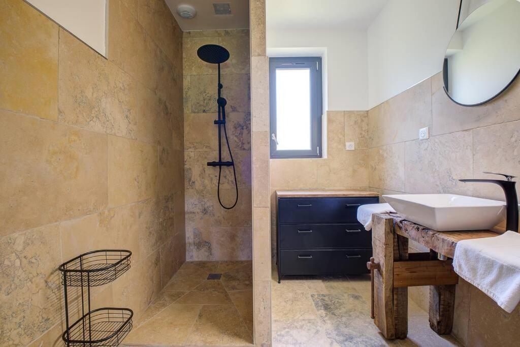 Вилла Combe Jolie Clim, Piscine & Jacuzzi Сен-Венсан-де-Коссе Экстерьер фото